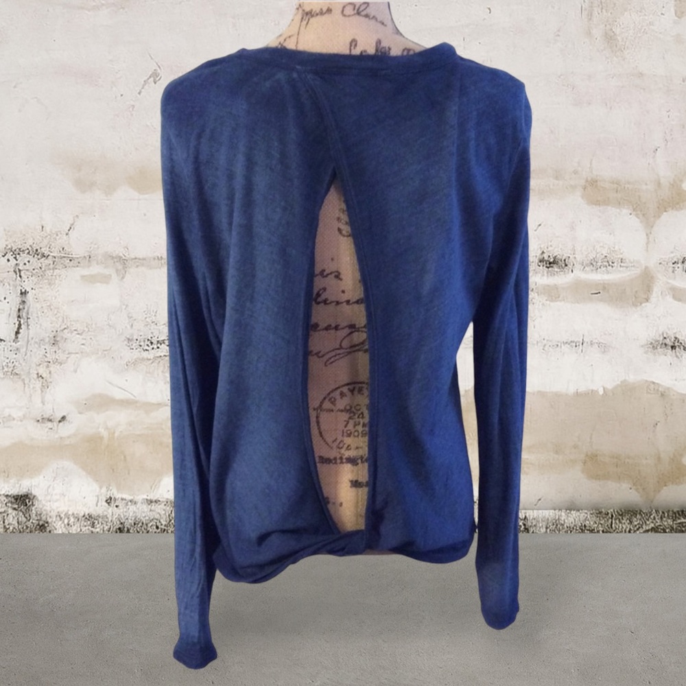 Anthropologie Cloth & Stone Chambray Open Back Blouse size Medium - Picture 5 of 6